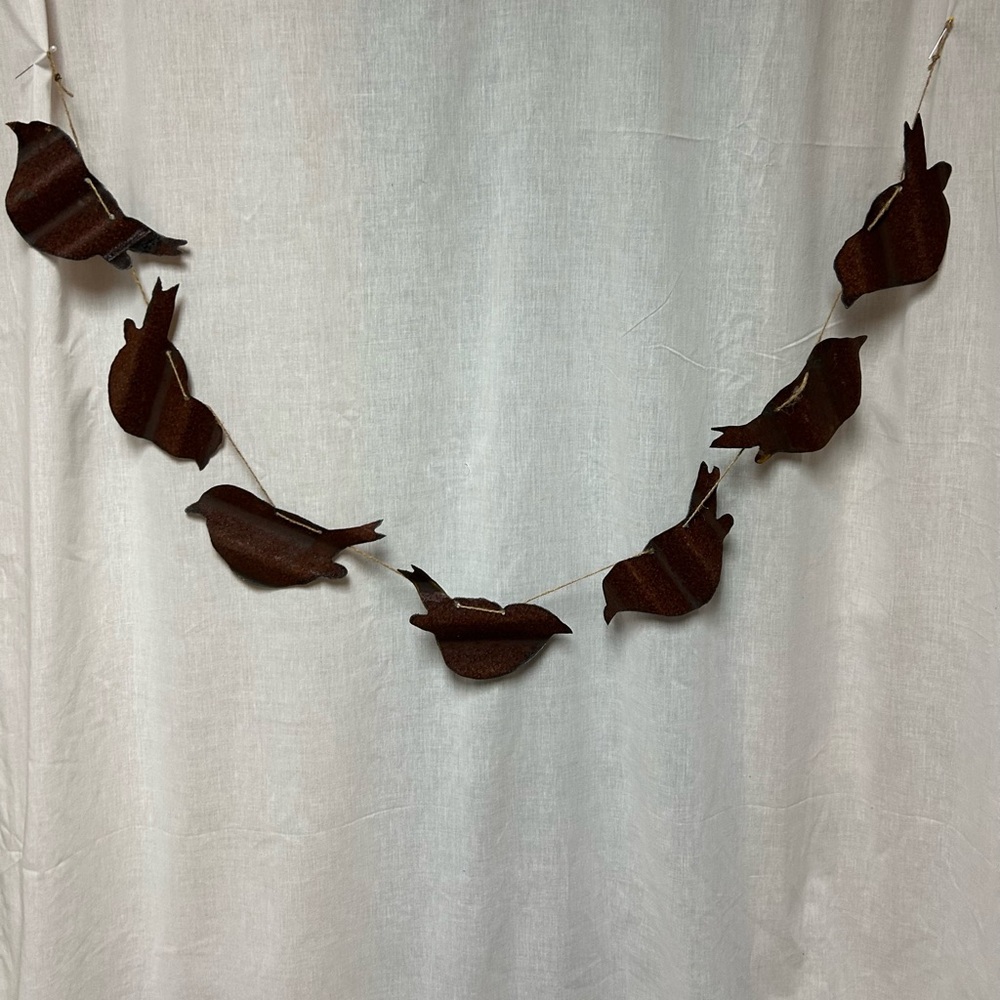 Rustic tin bird garland indoors or outdoors wall decoration shinny one side - Picture 10 of 14